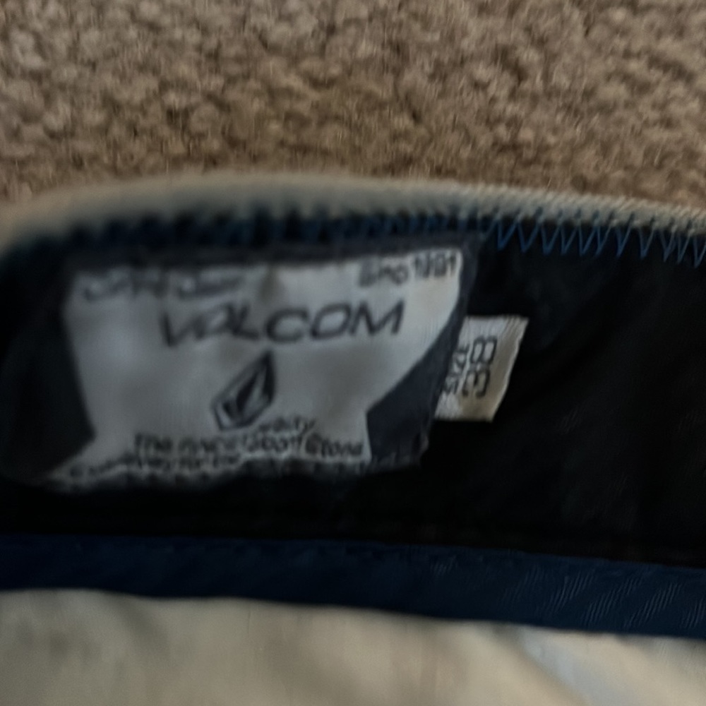 Volcom mens tan shorts-38 - Picture 2 of 5